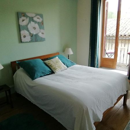 Bed and Breakfast Aux Douces Nuits De Rivel Exteriér fotografie